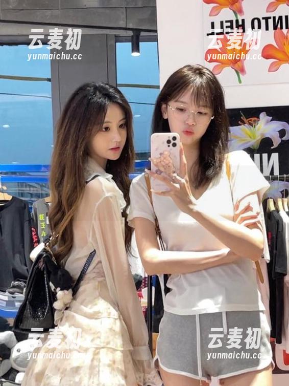 纵享Poppa Chan丝袜艺术，免费美图为你呈现无与伦比.txt